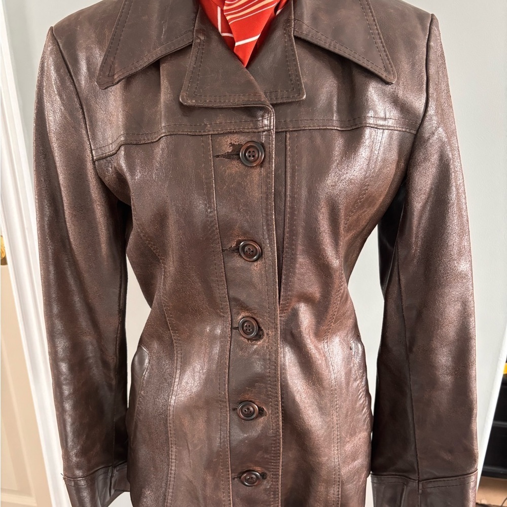 Vintage Women's Brown Leather Jacket - Picture 4 of 10